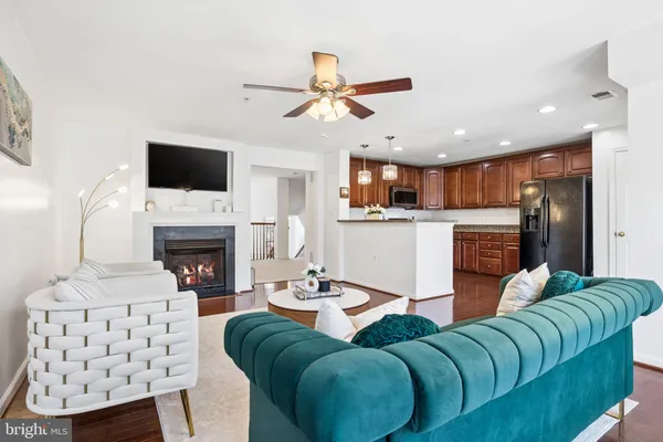 $485,000 | 6060 Aster Haven Circle, Haymarket, VA 20169