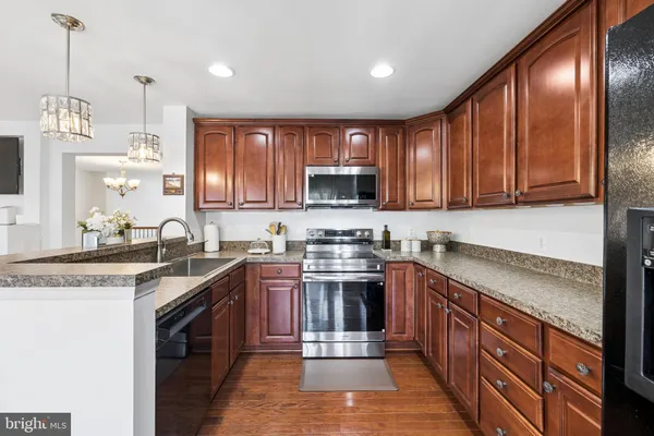 $485,000 | 6060 Aster Haven Circle, Haymarket, VA 20169