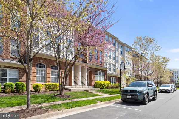 $485,000 | 6060 Aster Haven Circle, Haymarket, VA 20169