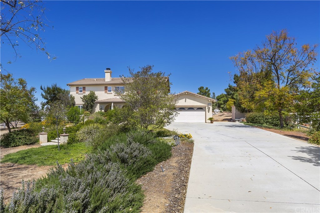 16920 Edge Gate Drive Riverside, CA 92504 - Photo 3 of 67