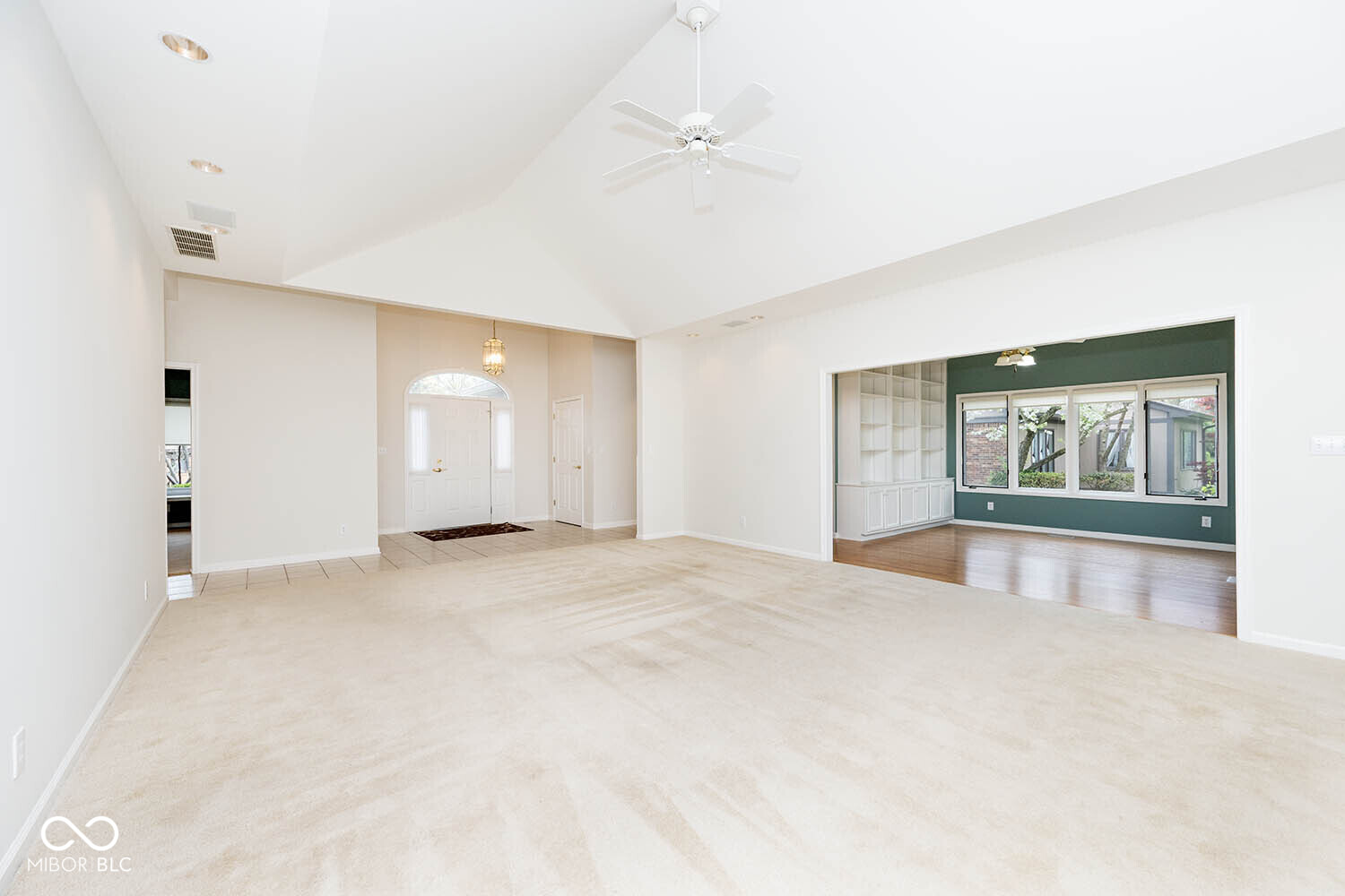 5165 Hawks Point Road Indianapolis, IN 46226 - Photo 13 of 47