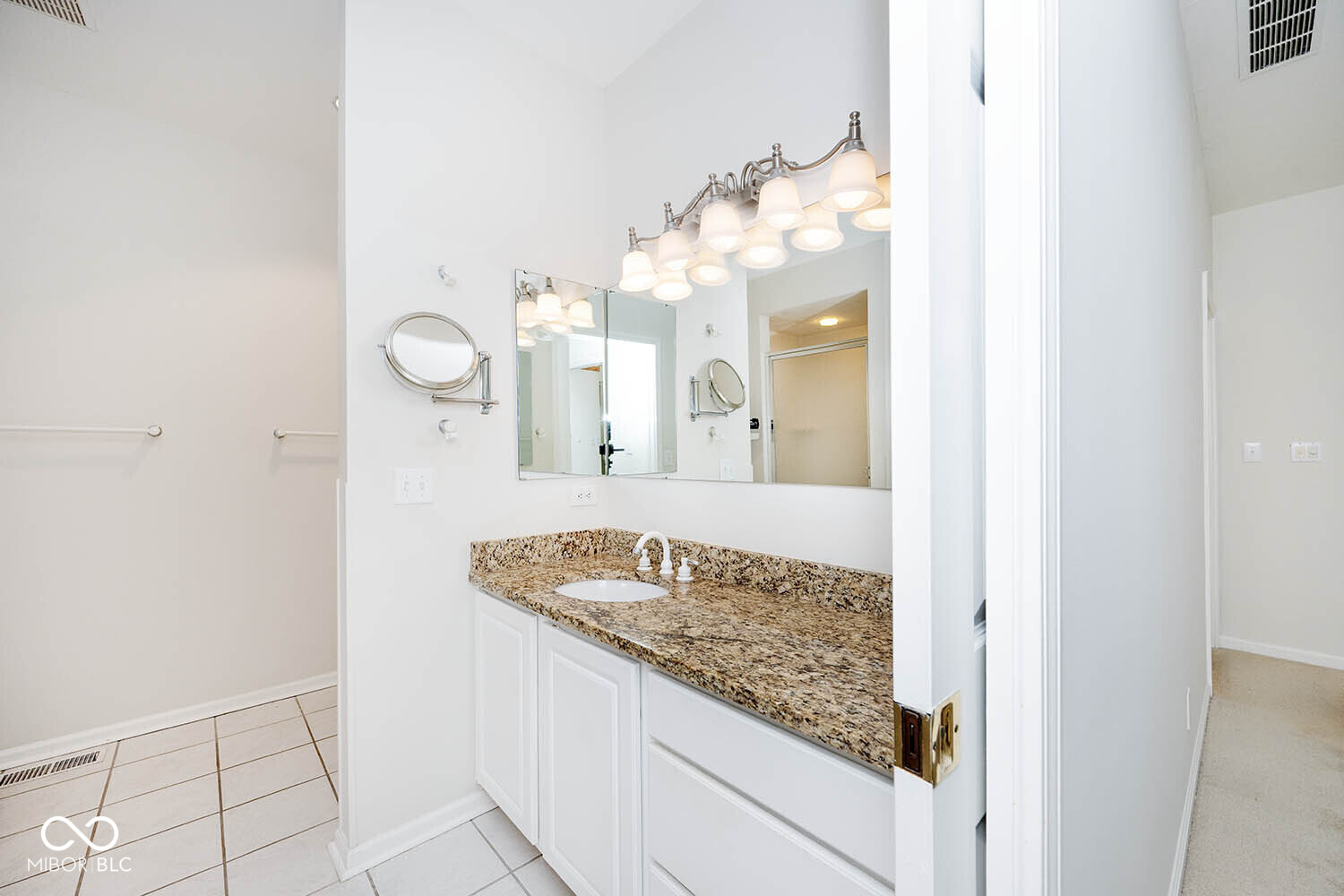 5165 Hawks Point Road Indianapolis, IN 46226 - Photo 30 of 47