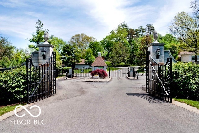 5165 Hawks Point Road Indianapolis, IN 46226 - Photo 44 of 47