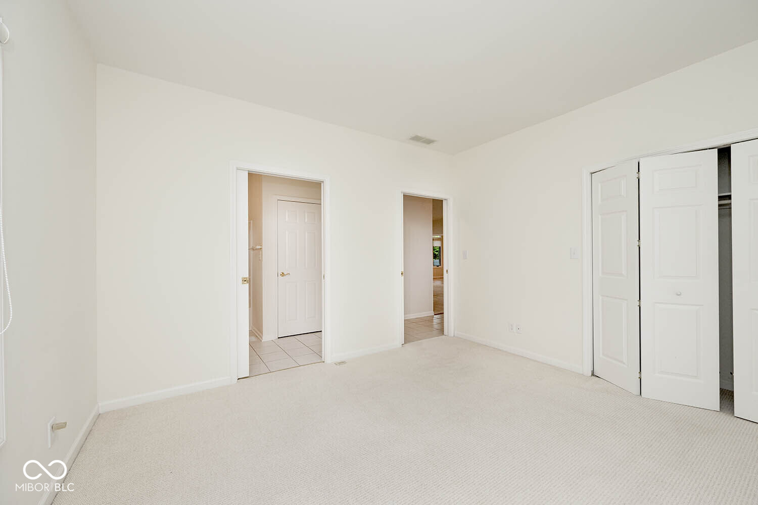 5165 Hawks Point Road Indianapolis, IN 46226 - Photo 10 of 47