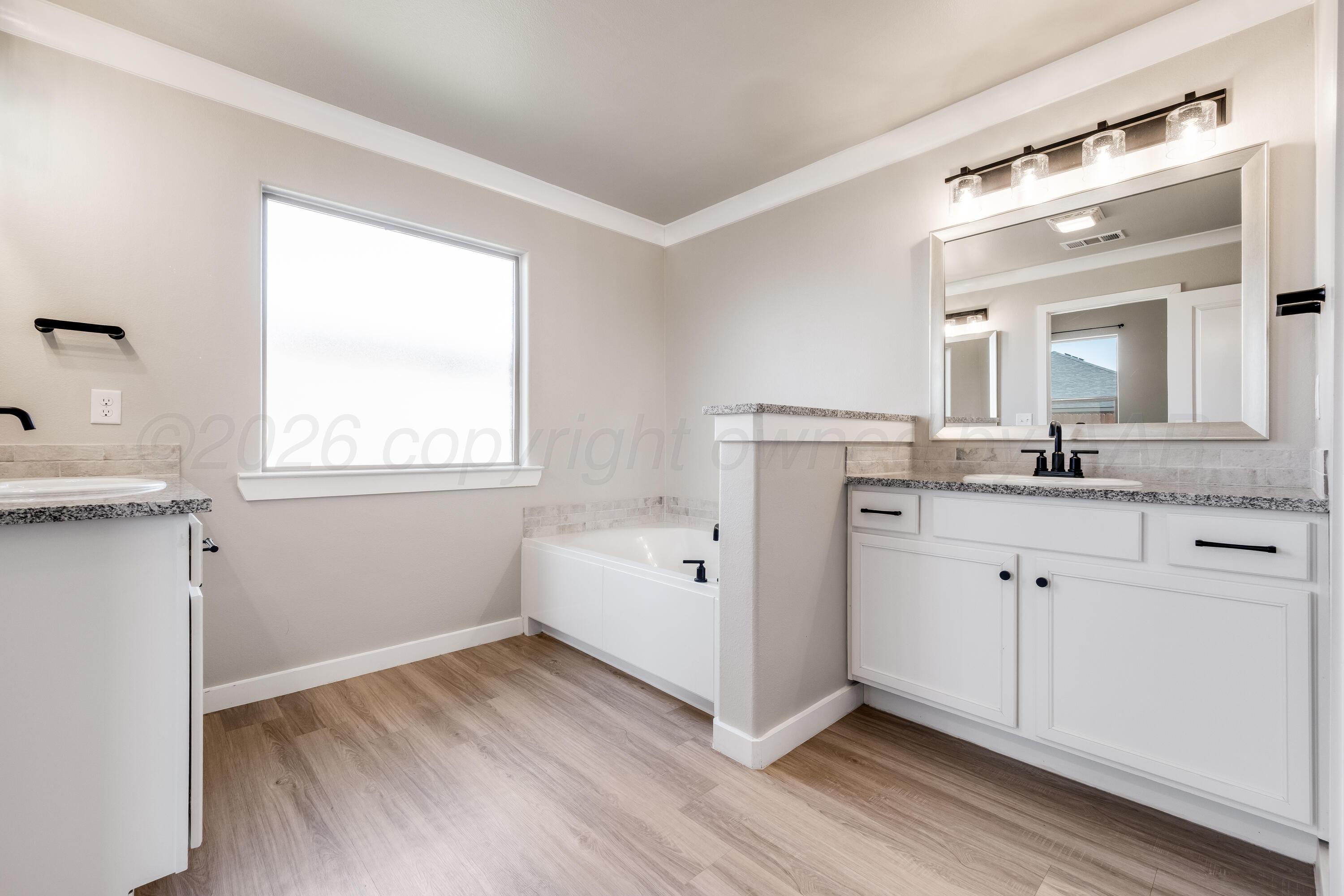 1639 Montaluse Road Amarillo, TX 79118 - Photo 15 of 31 Bathroom 1 - 1