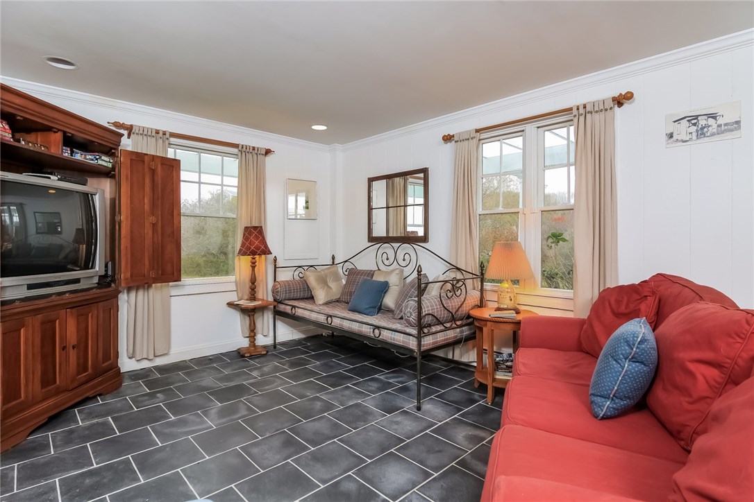 1079 Corn Neck Road Block Island, RI 02807 - Photo 29 of 42