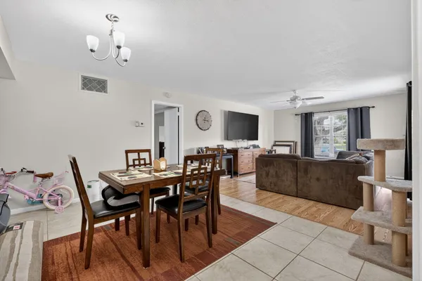 $129,900 | 5510 Tamberlane Circle, Unit 148, Palm Beach Gardens, FL 33418