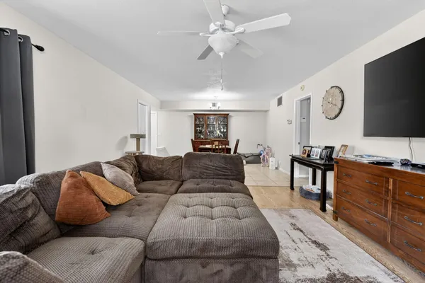 $129,900 | 5510 Tamberlane Circle, Unit 148, Palm Beach Gardens, FL 33418