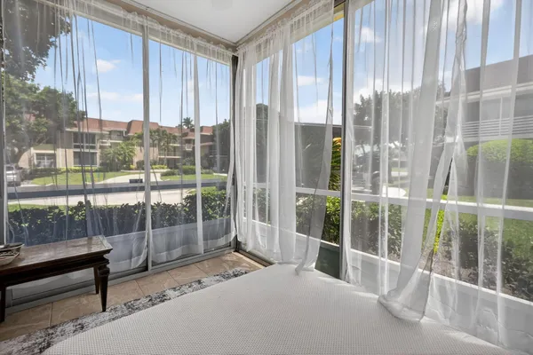 $129,900 | 5510 Tamberlane Circle, Unit 148, Palm Beach Gardens, FL 33418