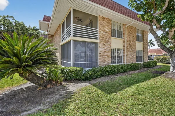 $129,900 | 5510 Tamberlane Circle, Unit 148, Palm Beach Gardens, FL 33418