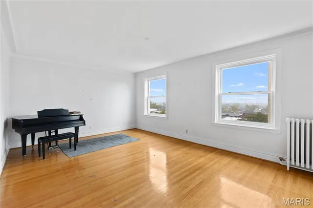 $300,000 | 709 South Skinker Boulevard, Unit 703, St. Louis, MO 63105