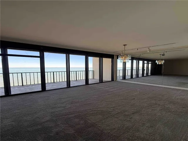 $450,000 | 4350 Ocean Drive, Unit 801, Corpus Christi, TX 78412