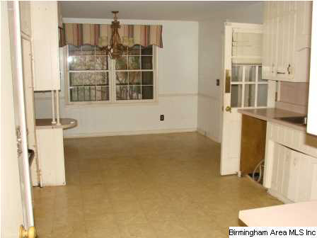 212 Remington Road Birmingham, AL 35215 - Photo 4 of 20