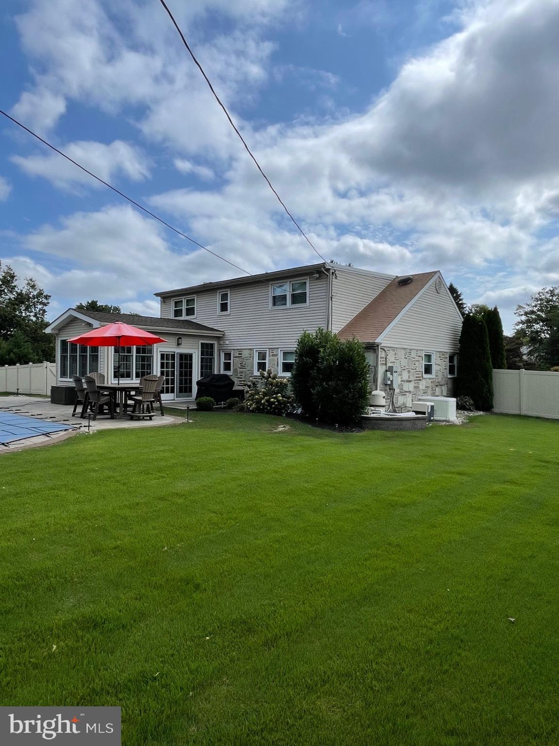 399 Lawrence Road Huntingdon Valley, PA 19006 - Photo 16 of 71 Back