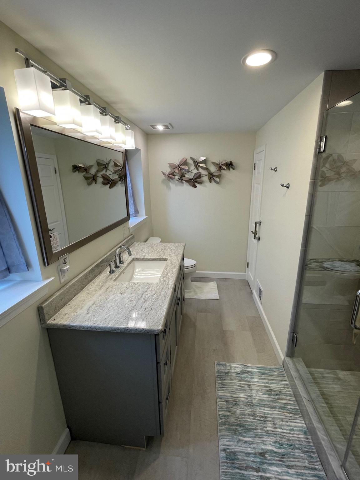 399 Lawrence Road Huntingdon Valley, PA 19006 - Photo 50 of 71 Main Bathroom