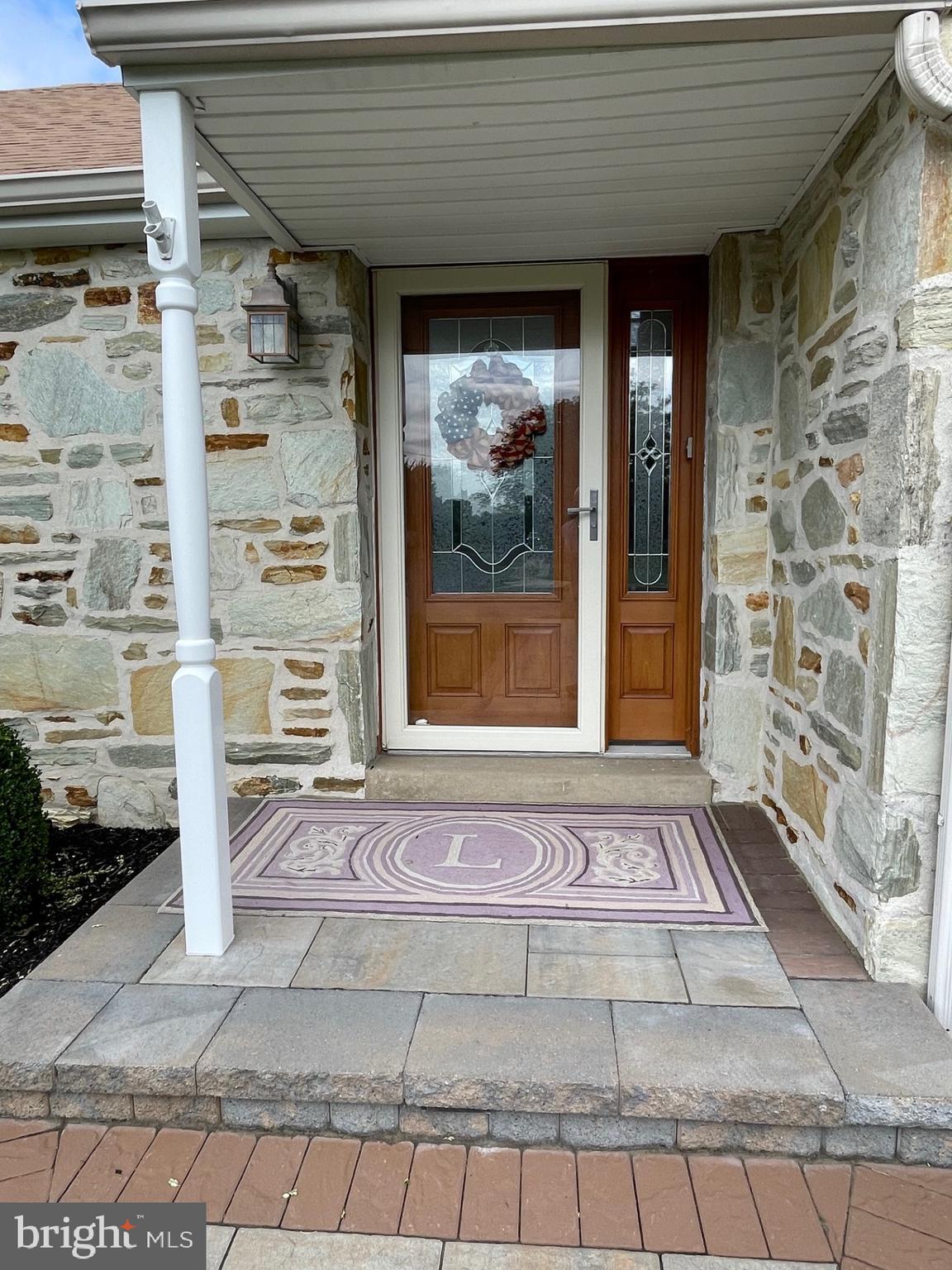 399 Lawrence Road Huntingdon Valley, PA 19006 - Photo 5 of 71 Front