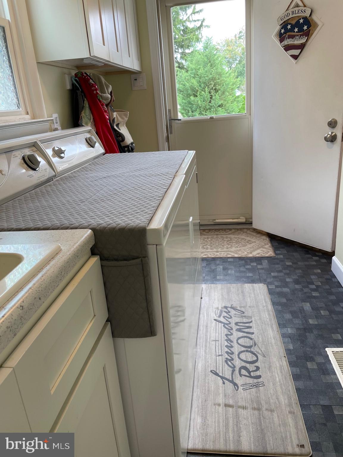 399 Lawrence Road Huntingdon Valley, PA 19006 - Photo 62 of 71 Laundry Room