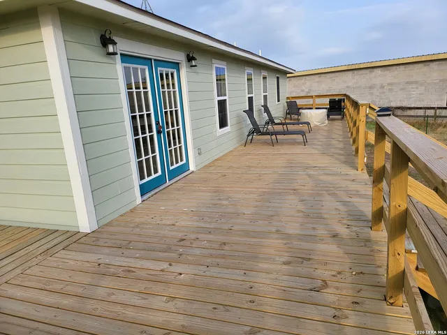 $2,100 | 250 Krystal Ray Lane, Elmendorf, TX 78112