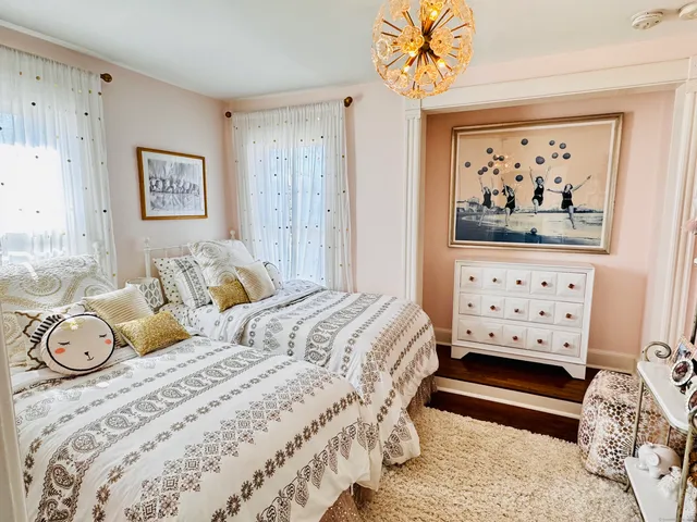 $14,000 | 233 Rowayton Avenue, Norwalk, CT 06853