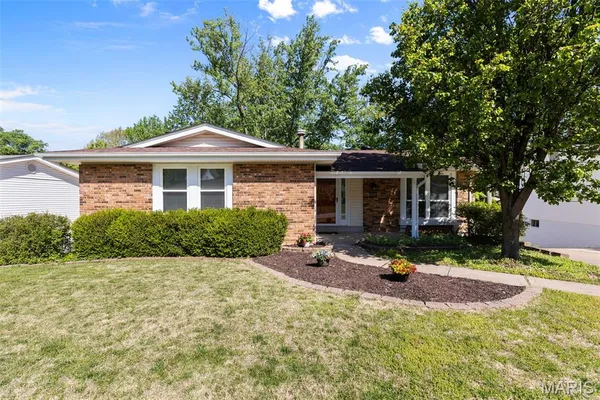 $375,000 | 829 Forest Village Drive, Ballwin, MO 63021