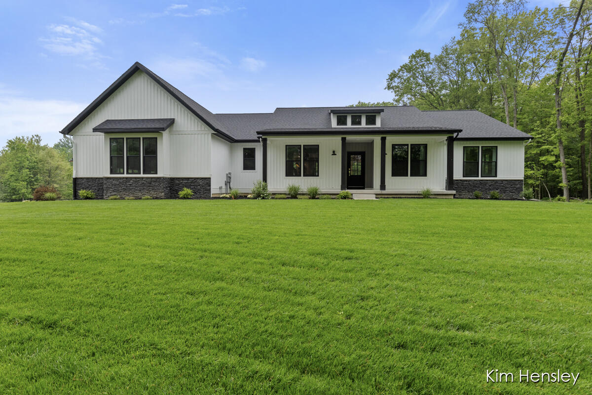 2867 Kissing Ridge Drive Southeast Lowell, MI 49331 - Photo 1 of 50