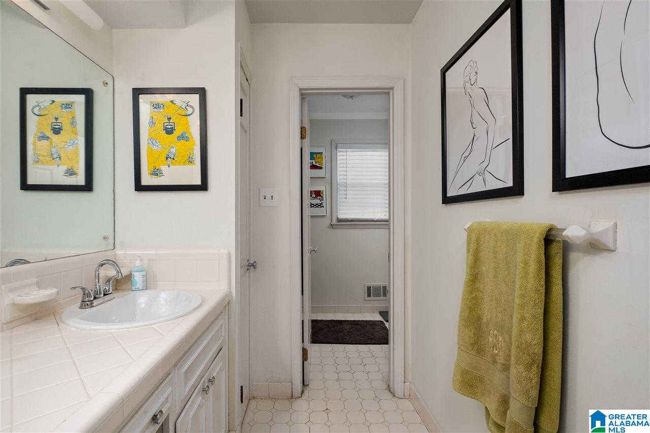 3724 Woodvale Road Birmingham, AL 35223 - Photo 29 of 33