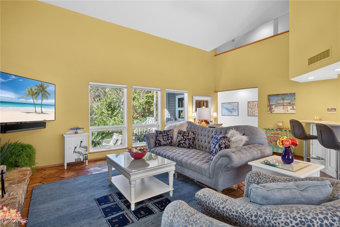 5312 Ladyfinger Lake Road Sanibel, FL 33957 - Photo 6 of 48