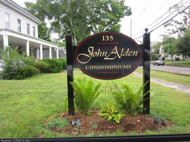 135 East Main Street, Unit 5 Clinton, CT 06413 - Photo 1 of 1 Exterior Front.