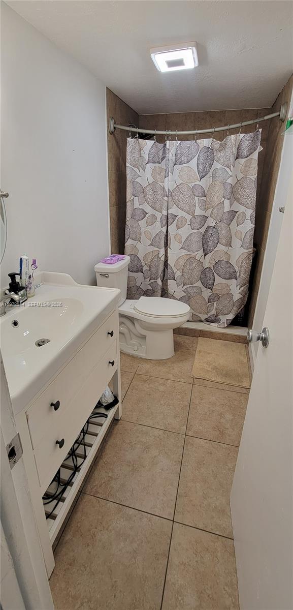 11396 Southwest 65th Street Miami, FL 33173 - Photo 16 of 45 1st Floor