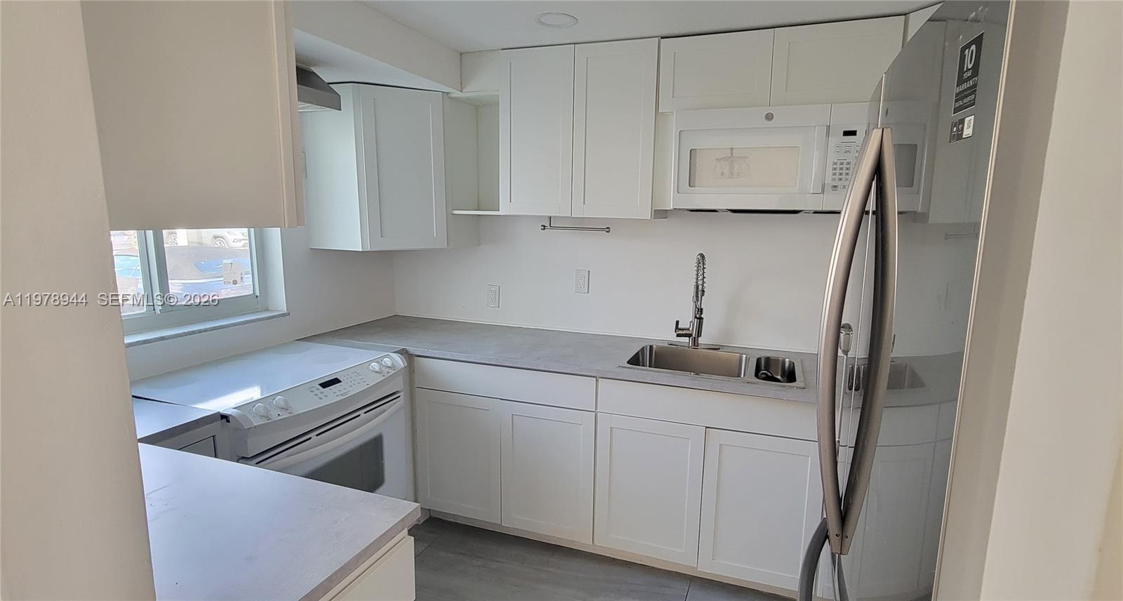 11396 Southwest 65th Street Miami, FL 33173 - Photo 20 of 45