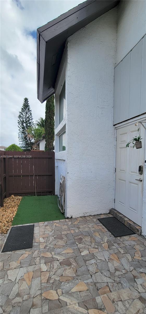 11396 Southwest 65th Street Miami, FL 33173 - Photo 4 of 45 Courtyard