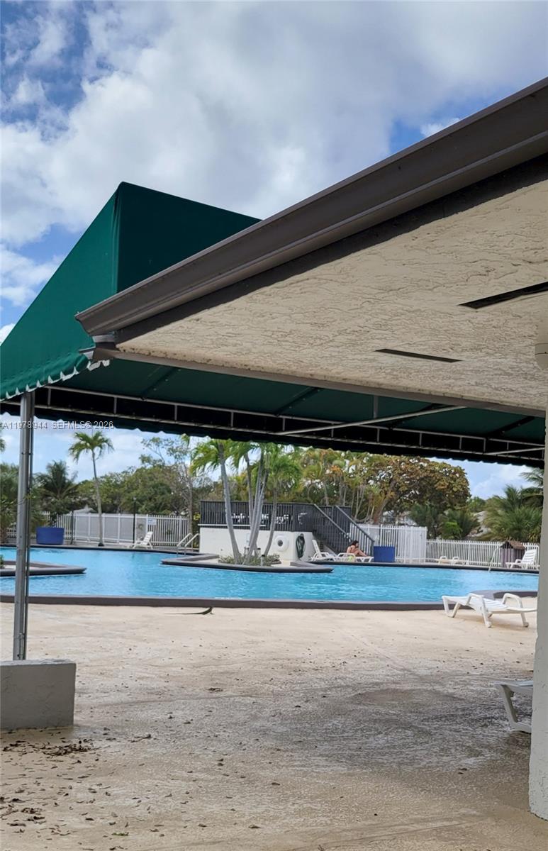 11396 Southwest 65th Street Miami, FL 33173 - Photo 41 of 45