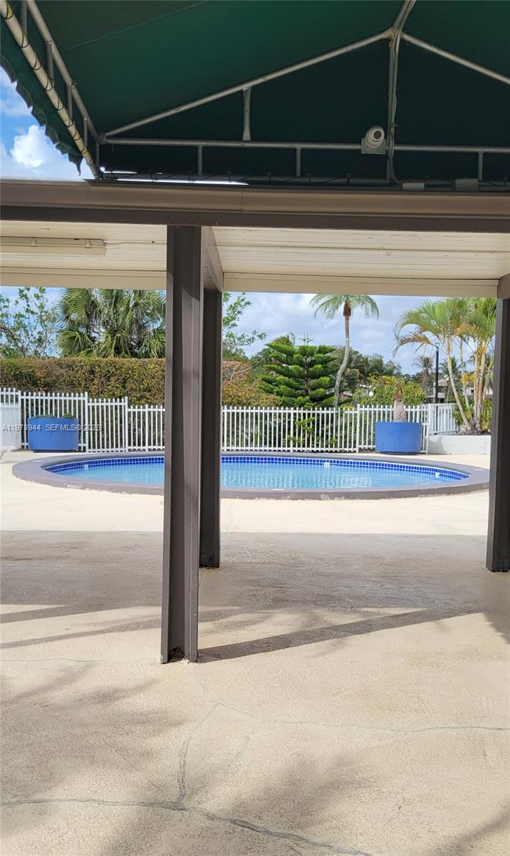 11396 Southwest 65th Street Miami, FL 33173 - Photo 42 of 45