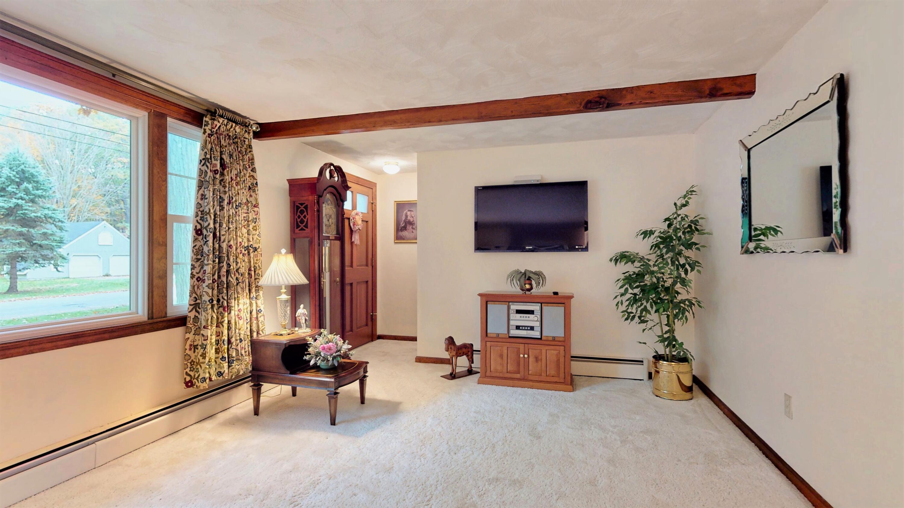 17 Columbus Road Cape Elizabeth, ME 04107 - Photo 13 of 69 17-Columbus-Rd-Cape-Elizabeth-10172022_2