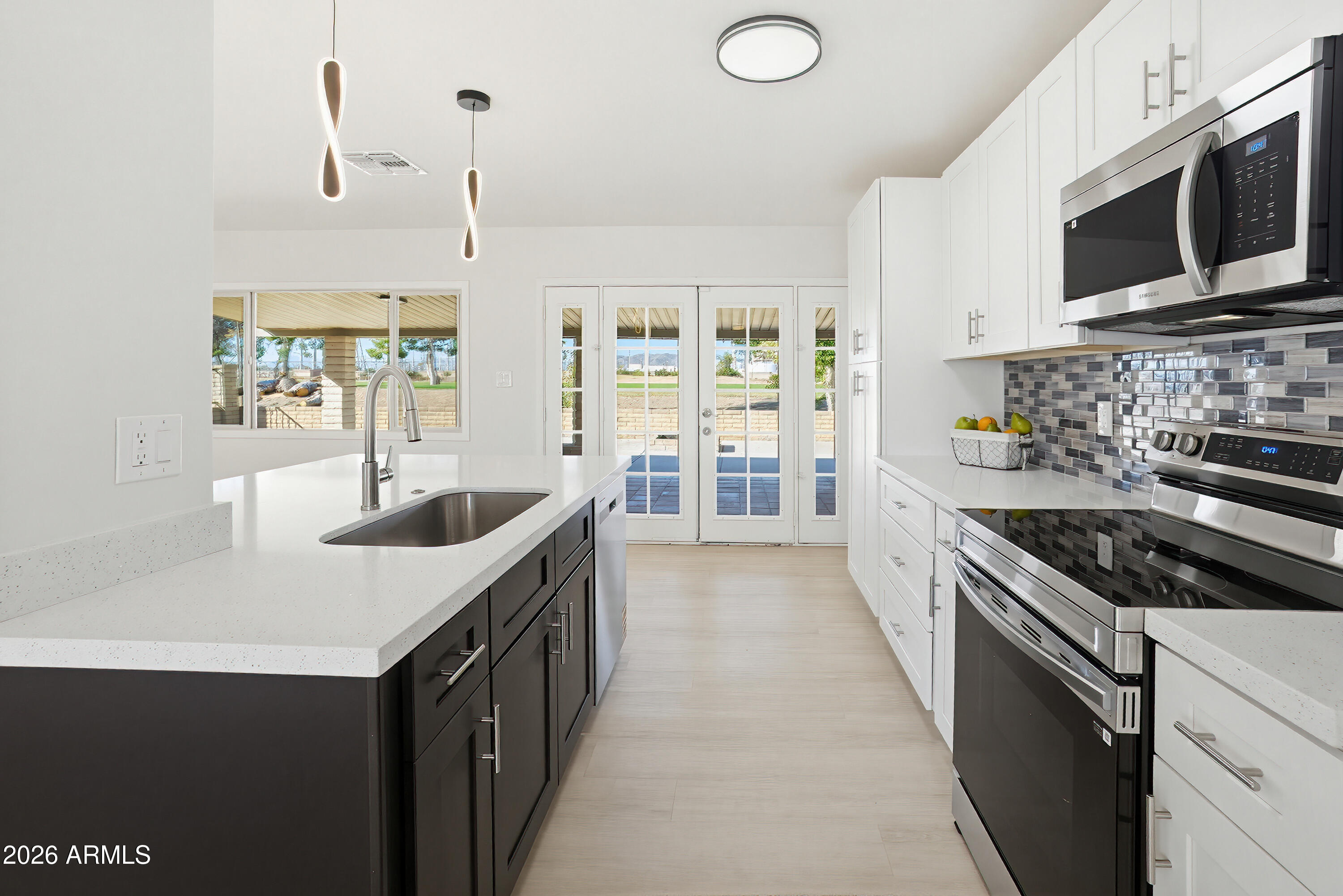 7100 South La Rosa Drive Tempe, AZ 85283 - Photo 13 of 45 Perfect for Dinner Parties