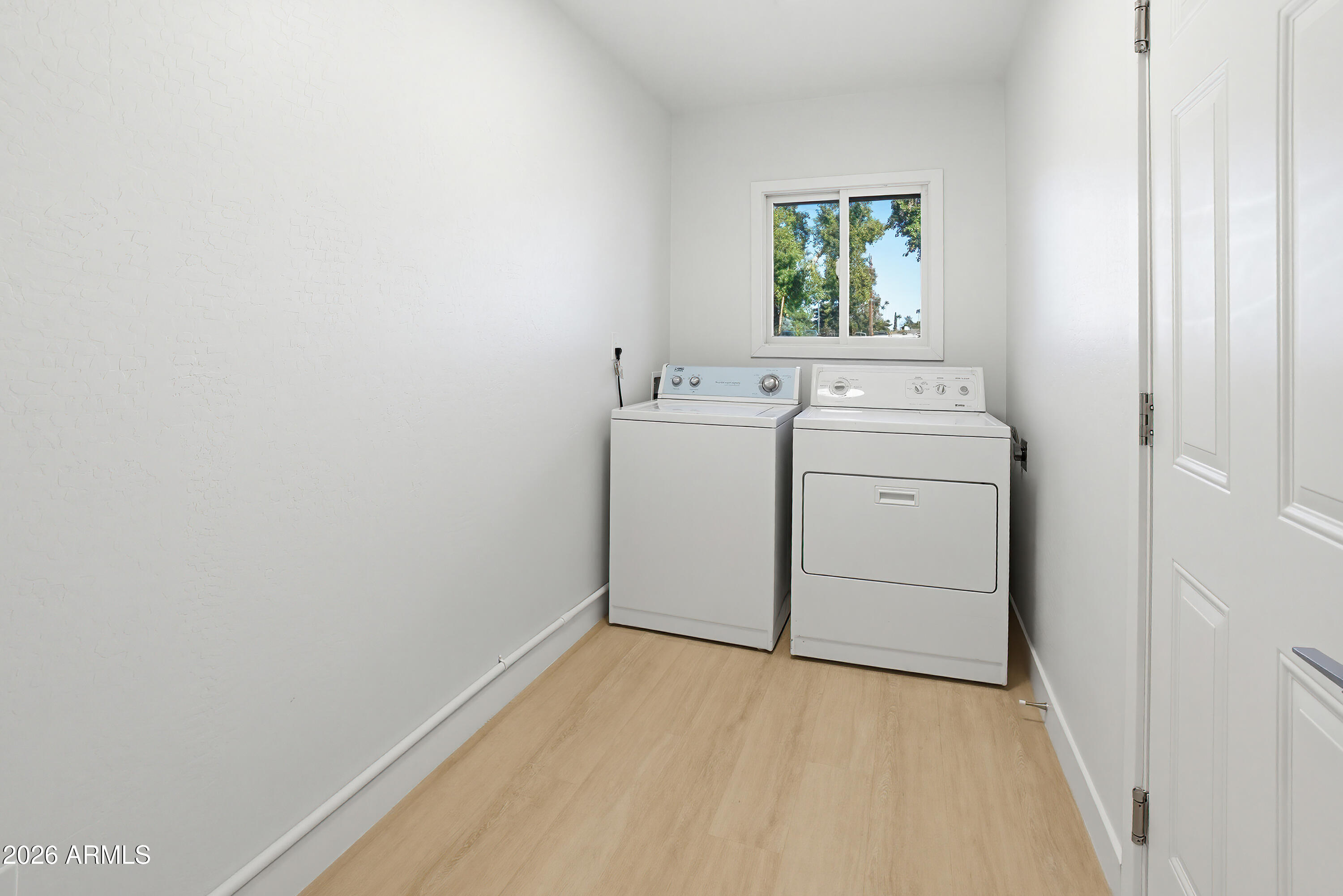 7100 South La Rosa Drive Tempe, AZ 85283 - Photo 27 of 45 Huge Laundry Area