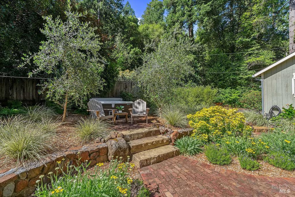 1870 North Fitch Mountain Road Healdsburg, CA 95448 - Photo 39 of 42