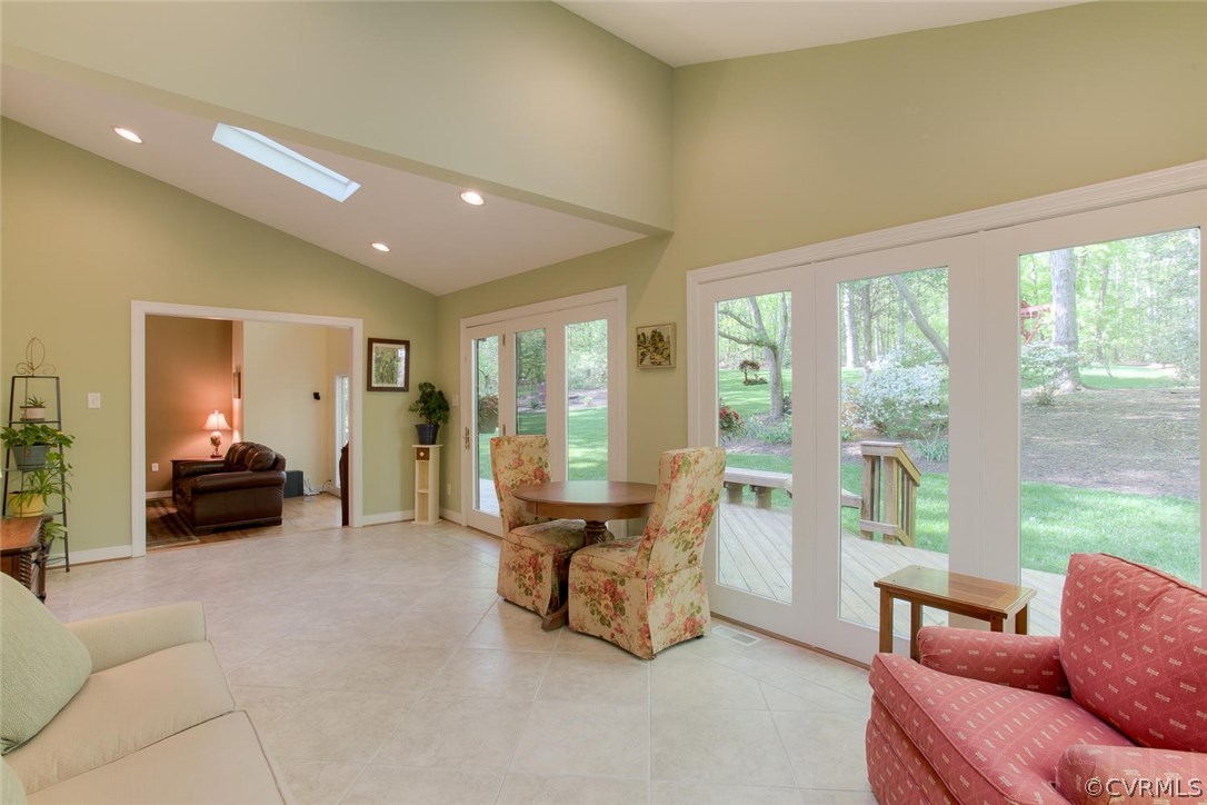 2440 Log Cabin Road Maidens, VA 23102 - Photo 21 of 50 Gallery Image 21
