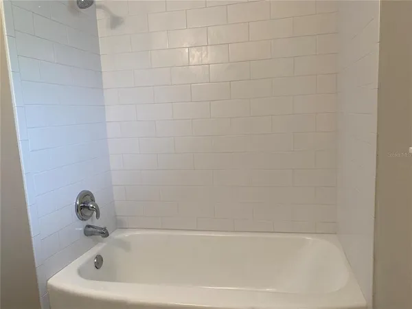 $2,195 | 813 East South Street, Orlando, FL 32801