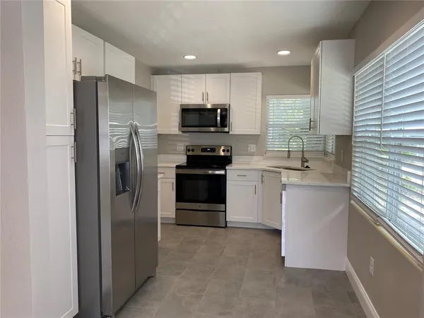 $2,195 | 813 East South Street, Orlando, FL 32801
