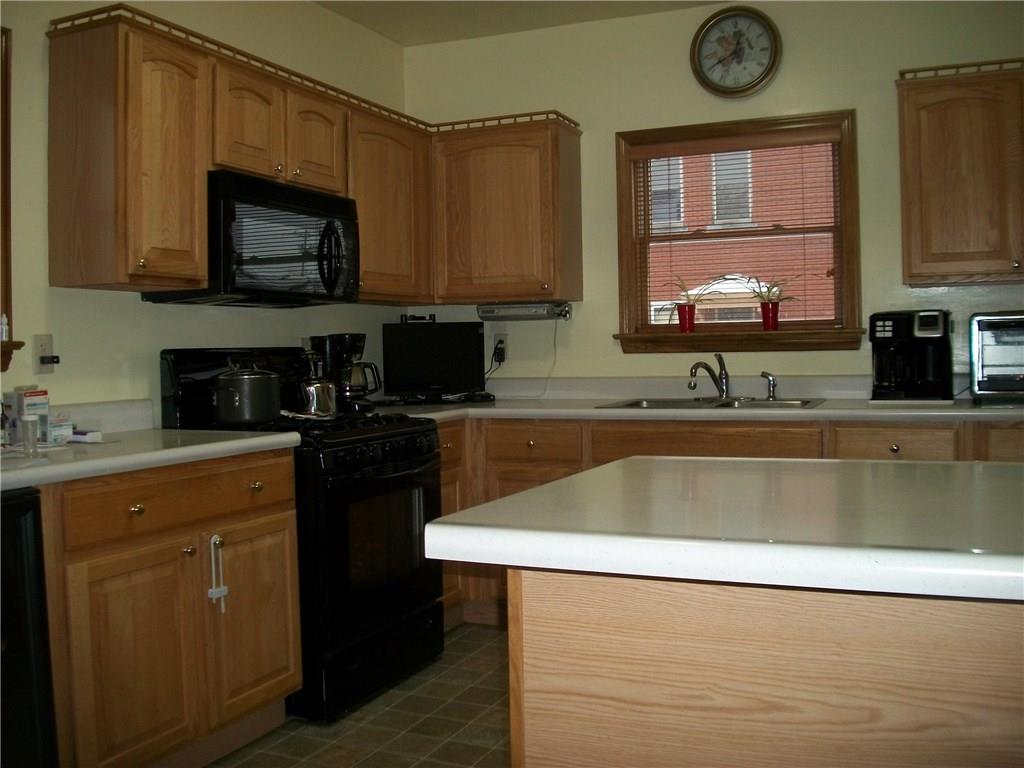 214 Catherine Street McKees Rocks, PA 15136 - Photo 8 of 13 Gallery Image 8