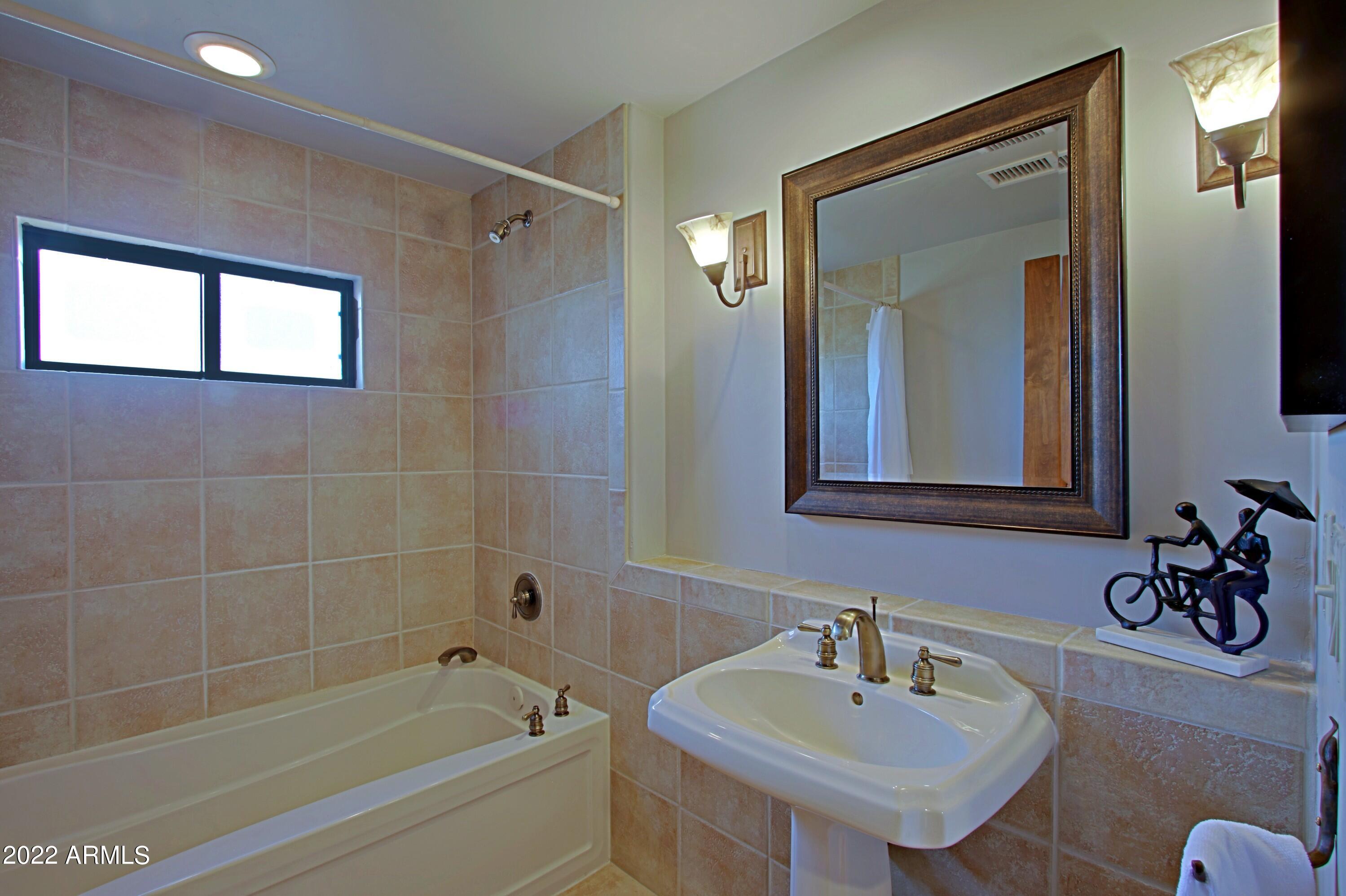 36601 North Mule Train Road, Unit A32 Carefree, AZ 85377 - Photo 37 of 65 Guest Quarters Bath 2