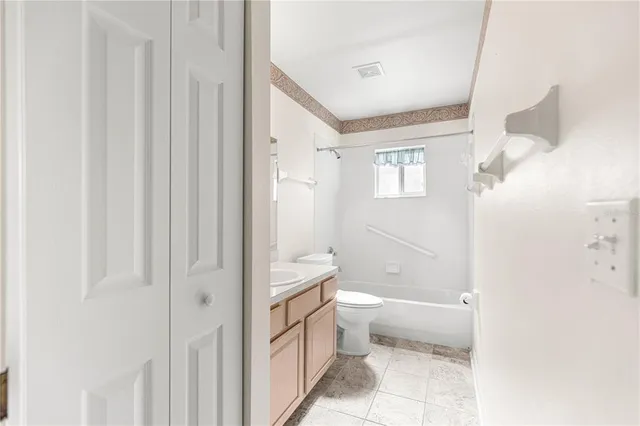 $239,900 | 10501 Southwest 60th Terrace, Ocala, FL 34476