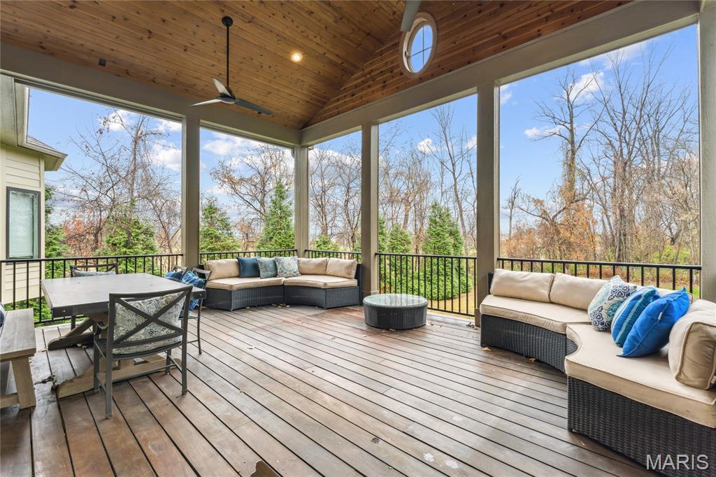 809 Tara Estates Court Chesterfield, MO 63005 - Photo 40 of 70