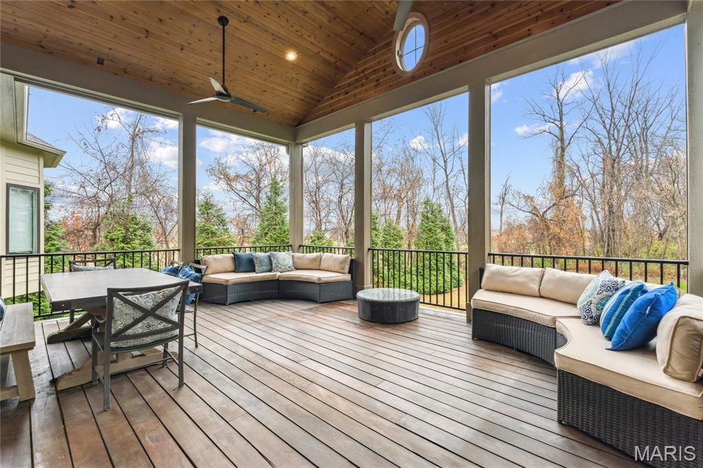 809 Tara Estates Court Chesterfield, MO 63005 - Photo 41 of 70