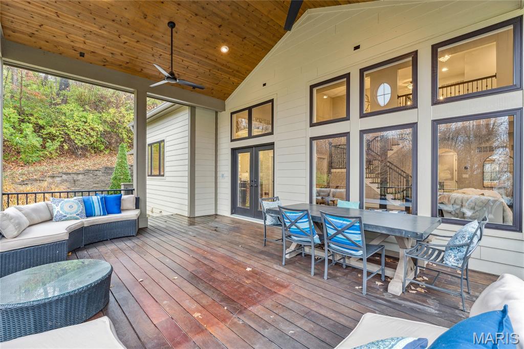 809 Tara Estates Court Chesterfield, MO 63005 - Photo 42 of 70