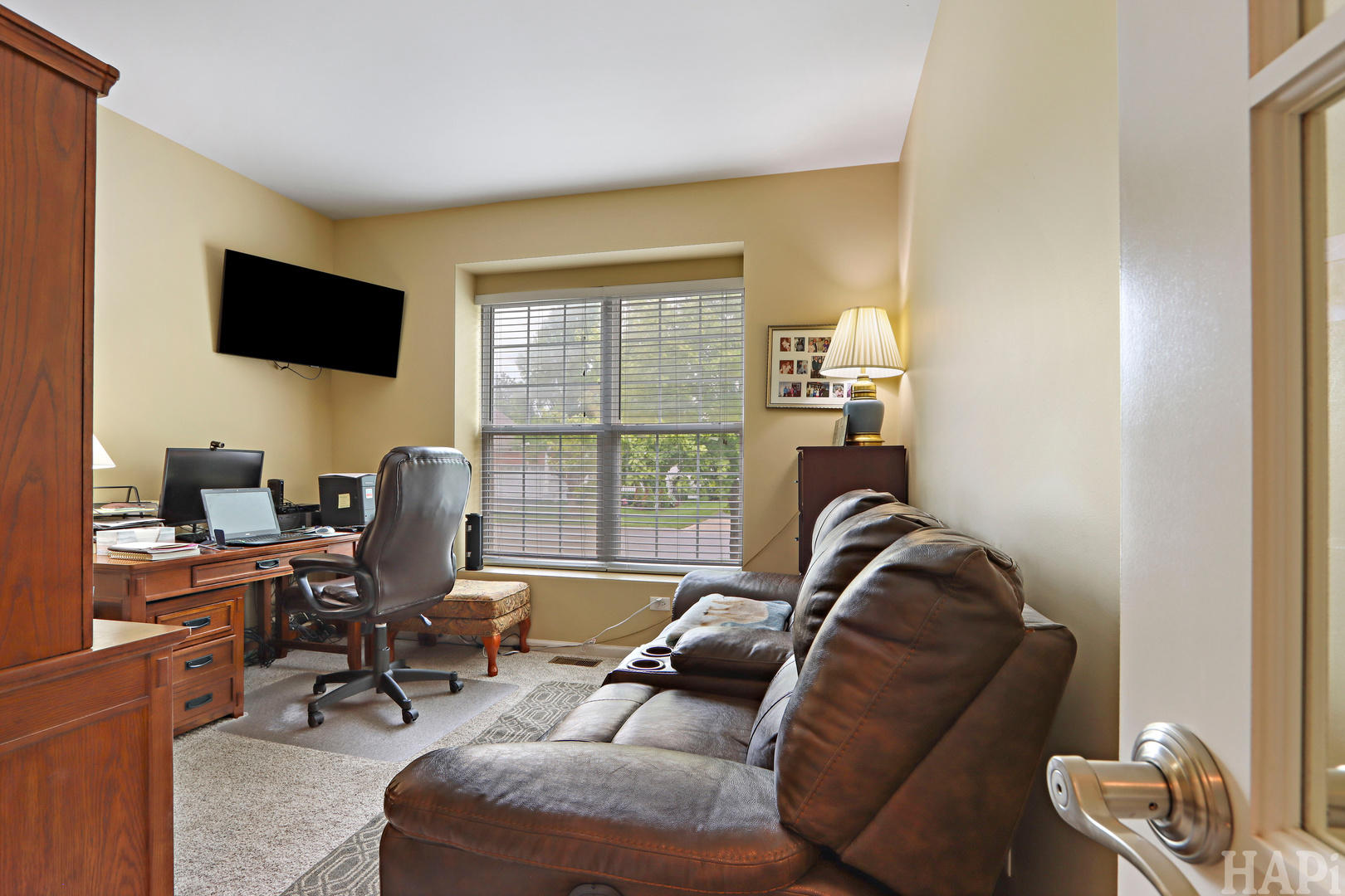 5952 Leeds Road Hoffman Estates, IL 60192 - Photo 13 of 29