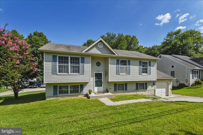 7525 Harmans Road Harmans, MD 21077 - Photo 26 of 30 Spacious Home with Garage