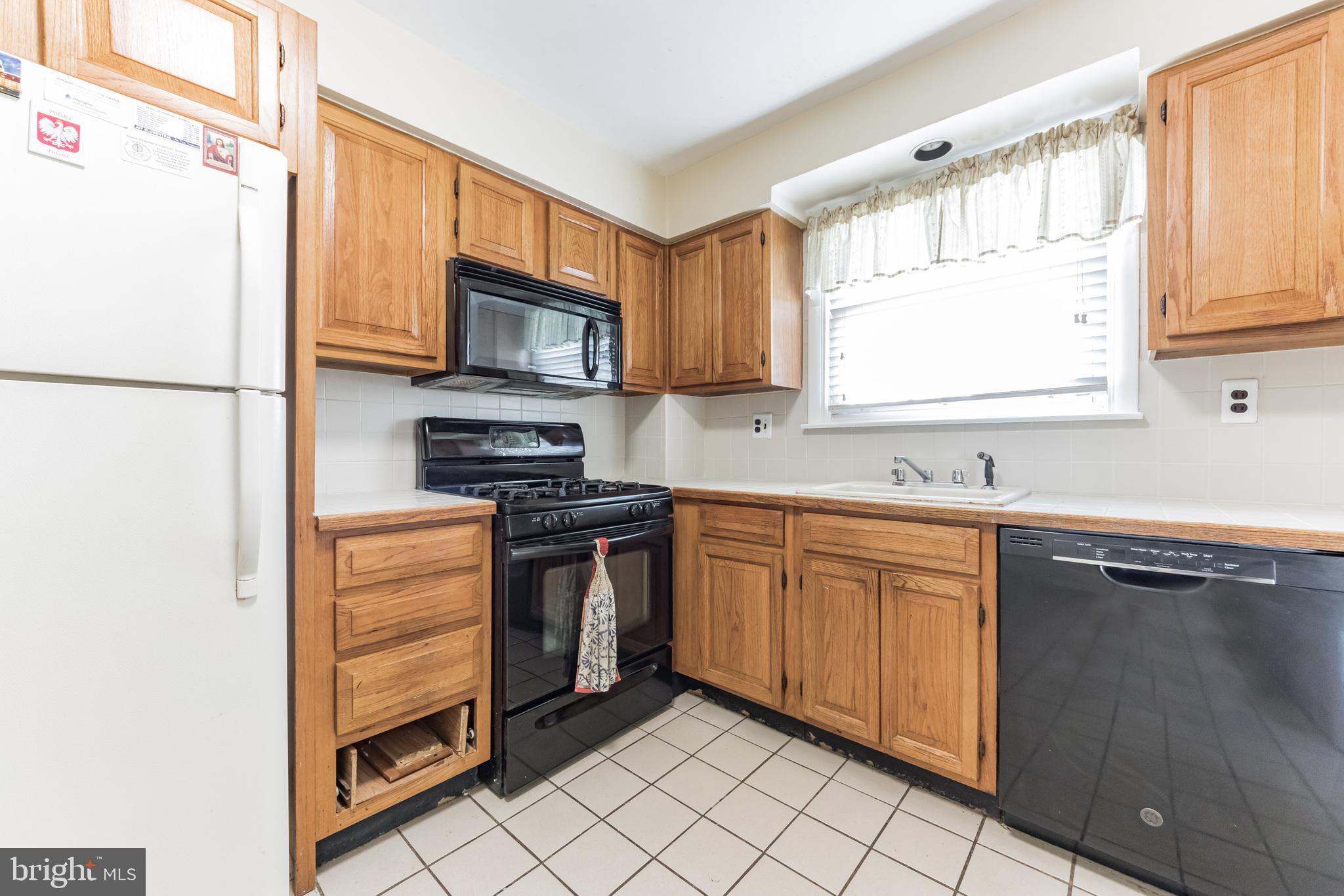 2948 Banner Road Willow Grove, PA 19090 - Photo 7 of 28 Gallery Image 7