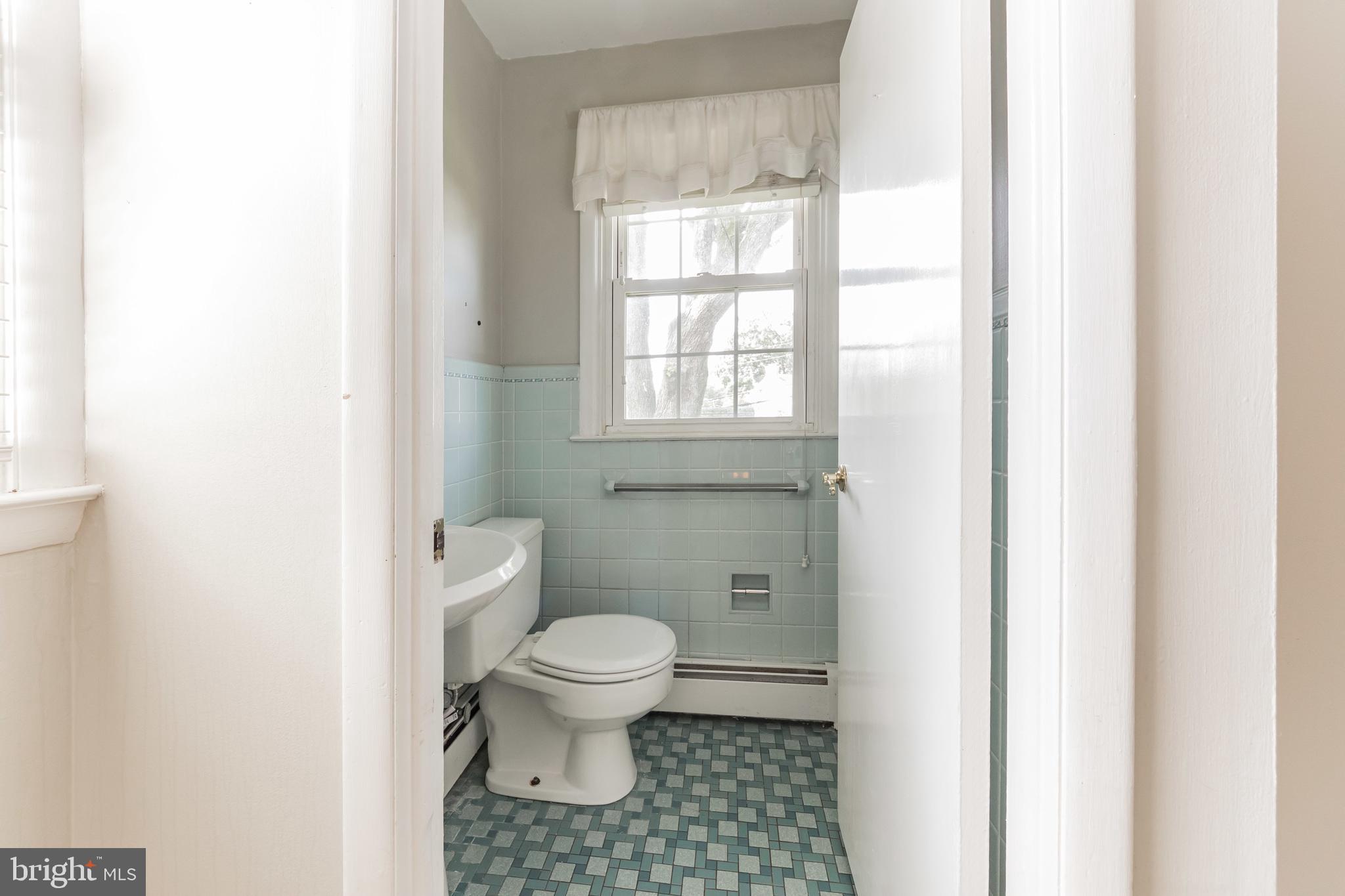 2948 Banner Road Willow Grove, PA 19090 - Photo 9 of 28 Gallery Image 9